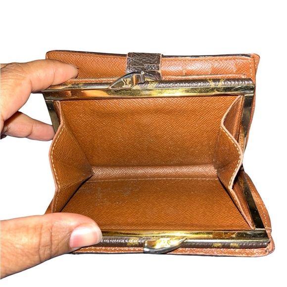 Louis Vuitton Classic Monogram Wallet in Brown and Gold - Picture 9 of 10
